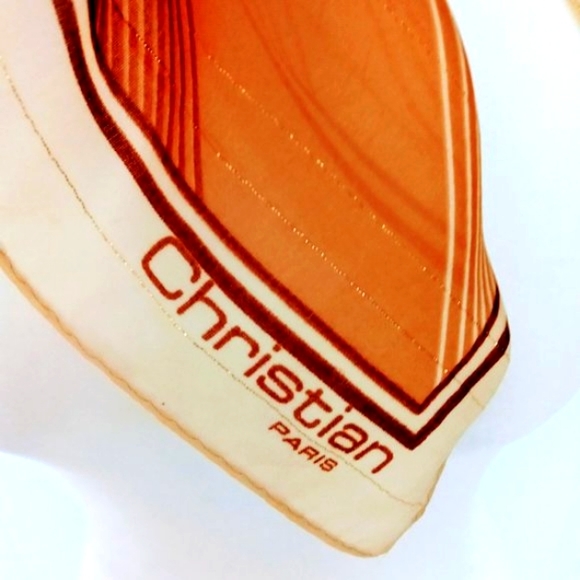 Christian Paris Scarf Gold Threads Tans Beige - Picture 2 of 7